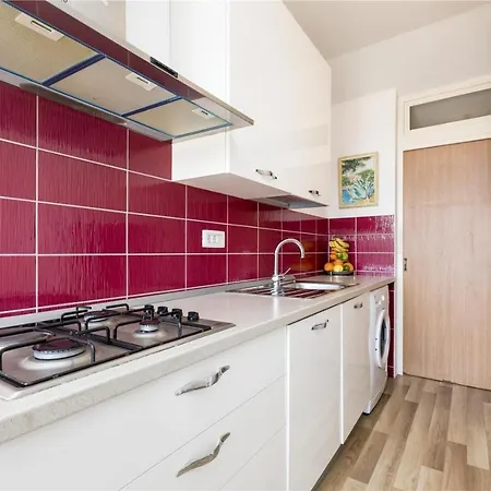 Apartman With A Parking Space Mali Losinj, Losinj - 19817 Mali Losinj